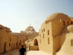 Essentials for Starting a Tour Guide Business